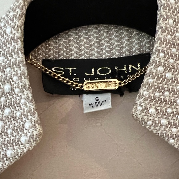 St. John Cream and Beige Tweed Skirt Set with Brooch - Picture 2 of 10